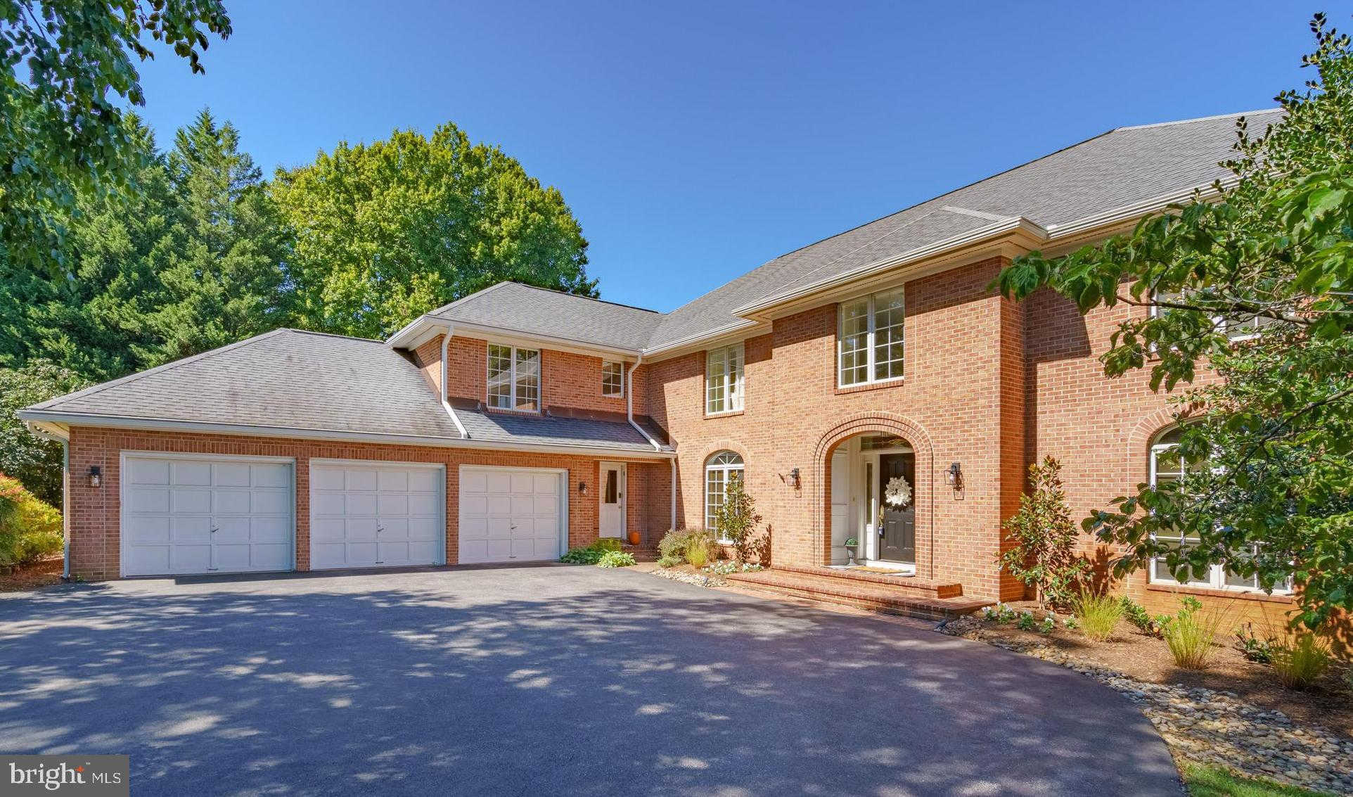812 Coachway, Annapolis, MD 21401 now has a new price of $1,499,000!