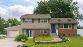 20 Lauderdale Road, West Deptford, NJ 08096