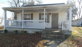 222 E Clayton Avenue, Clayton, NJ 08312