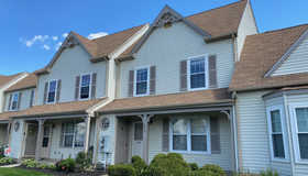 252 Knoll Drive, Blackwood, NJ 08012