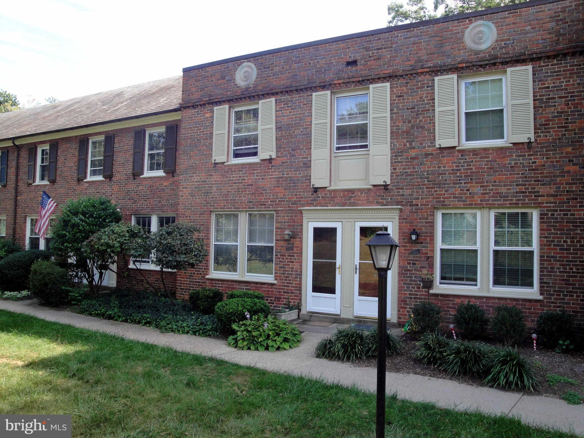 Video Tour - ARLINGTON, VA 22204 Real Estate - For Sale