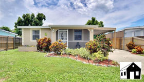 3088 Connecticut Ave, Naples, FL 34112