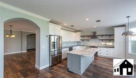 1670 Birdie Dr, Naples, FL 34120