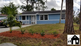 5322 Broward St, Naples, FL 34113
