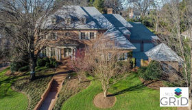 2500 Red Fox Trail, Charlotte, NC 28211