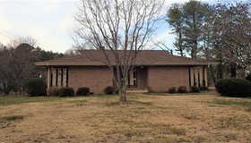 2007 11th St Court nw, Hickory, NC 28601
