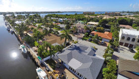 118 Neptune Drive, Hypoluxo, FL 33462