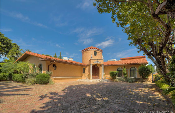 Real estate listing preview #1