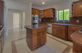 Real estate listing preview #14