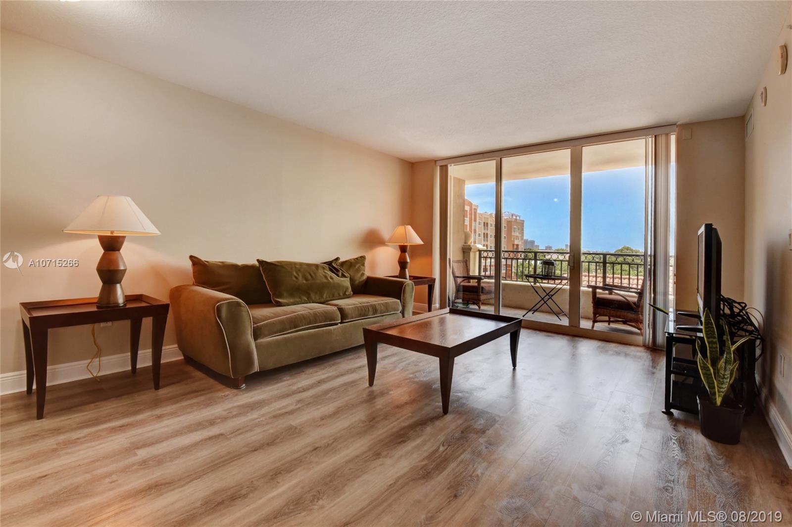 Real estate listing preview #2