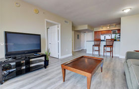 Real estate listing preview #4