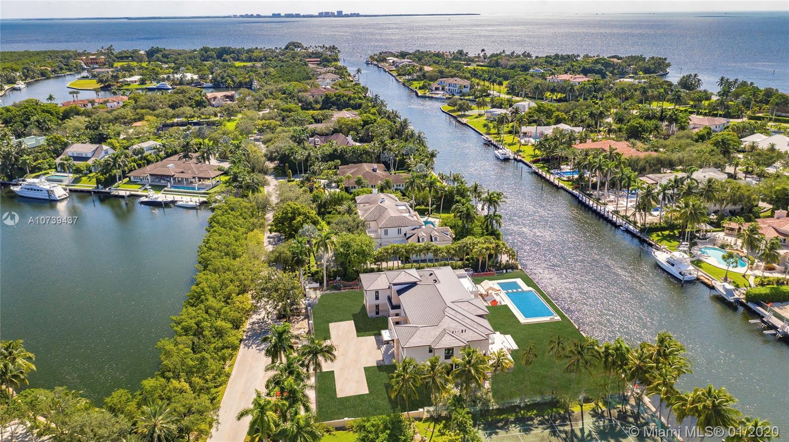 300 Leucadendra Dr, Coral Gables, FL 33156