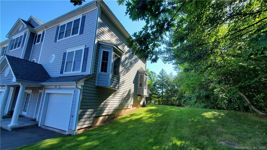 Video Tour 32 Songbird Lane 32, Farmington, CT 06032 SalCal Real Estate Connections