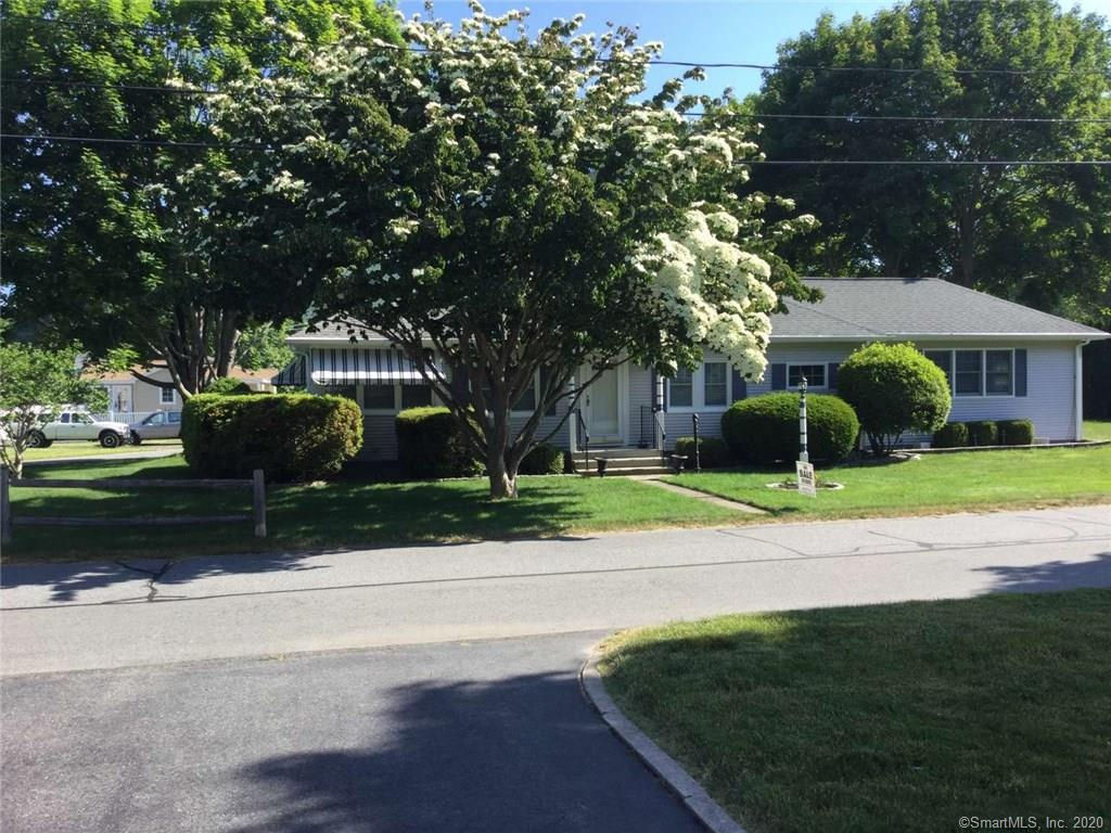 2 Obed Trail, Old Saybrook, CT 06475 is now new to the market! Broker