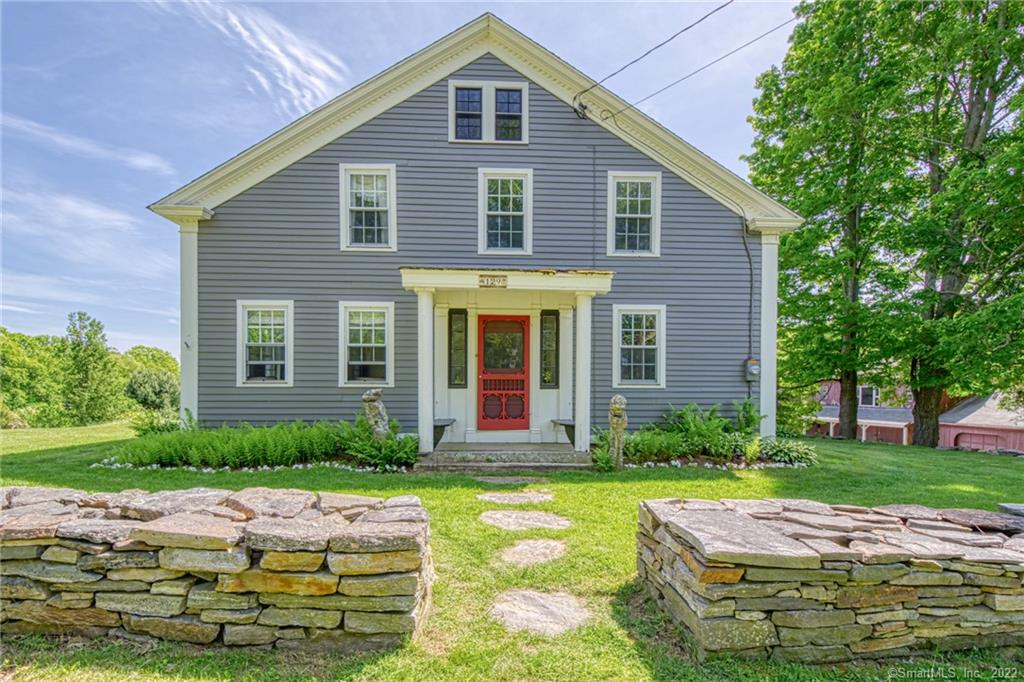 129 Woodstock Road, Woodstock, CT 06281 Keri A. Roy REALTOR®