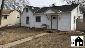 10224 Minnetonka Boulevard, Minnetonka, MN 55305
