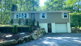 55 Ennis Rd, Oxford, MA 01537