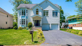 903 Ellis Parkway, Edison, NJ 08820