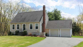 6 Georgia Dr, Franklin, MA 02038