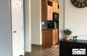 Real estate listing preview #10