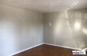 Real estate listing preview #2