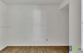 Real estate listing preview #6