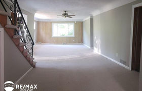 Real estate listing preview #9