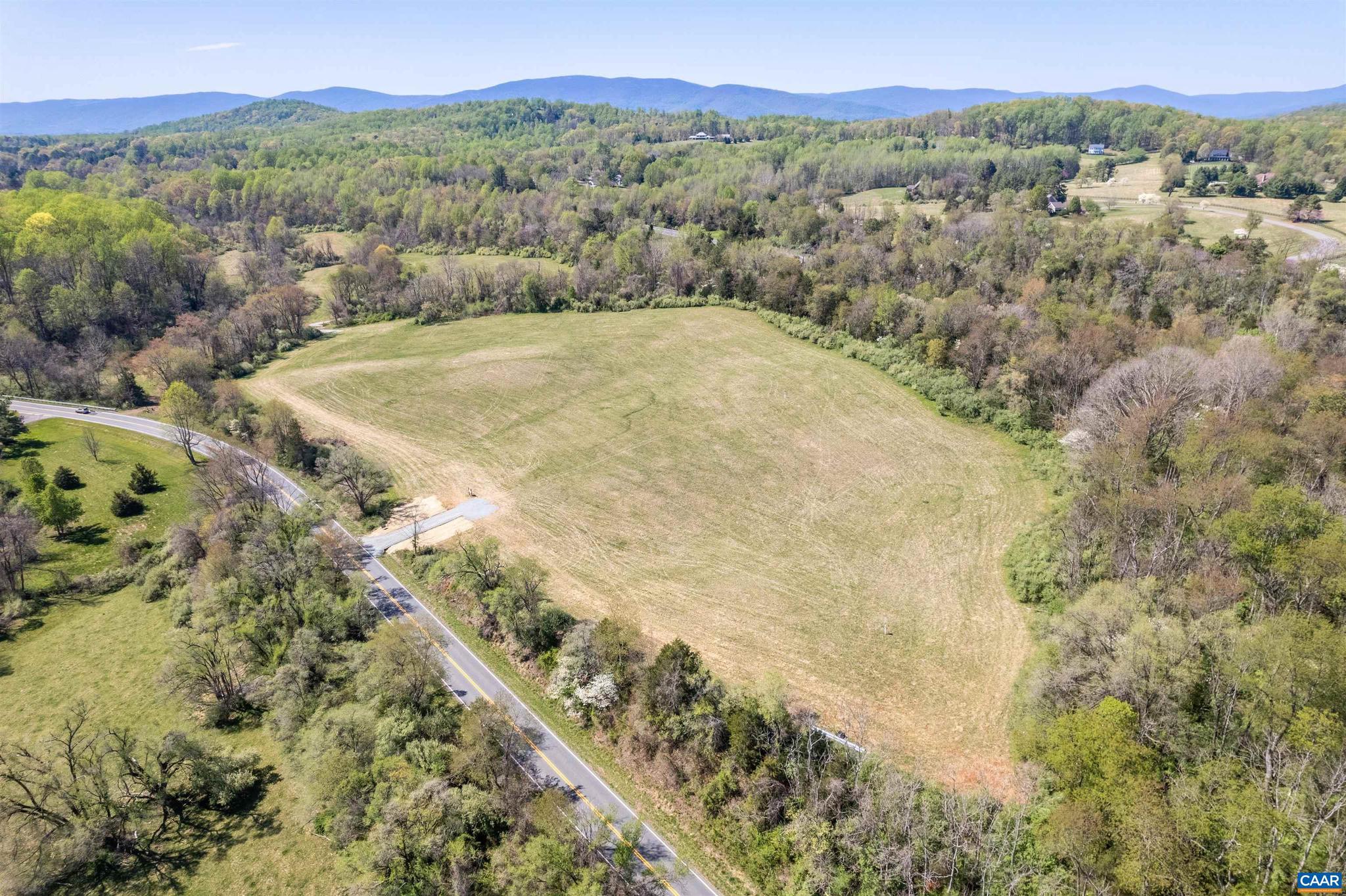 Real estate listing preview #8