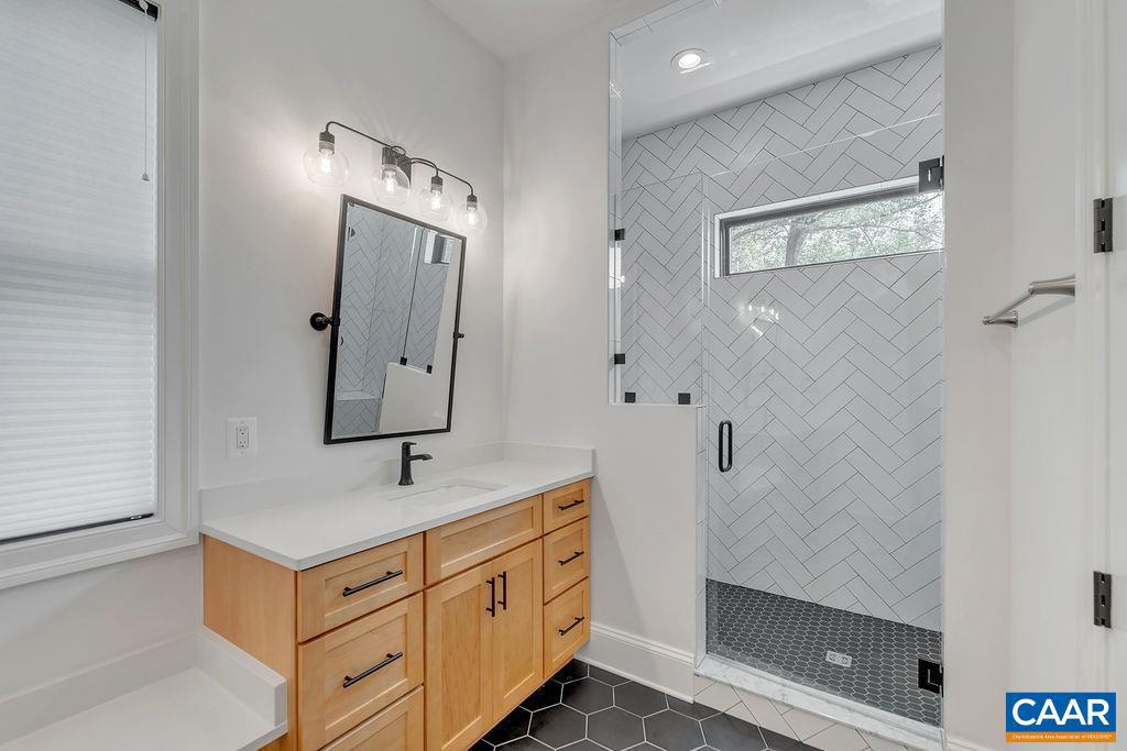 Real estate listing preview #22