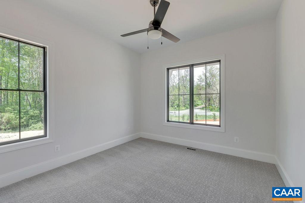 Real estate listing preview #29