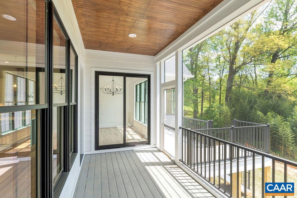 Real estate listing preview #33