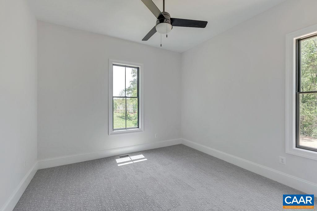 Real estate listing preview #5