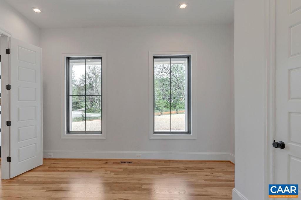 Real estate listing preview #19