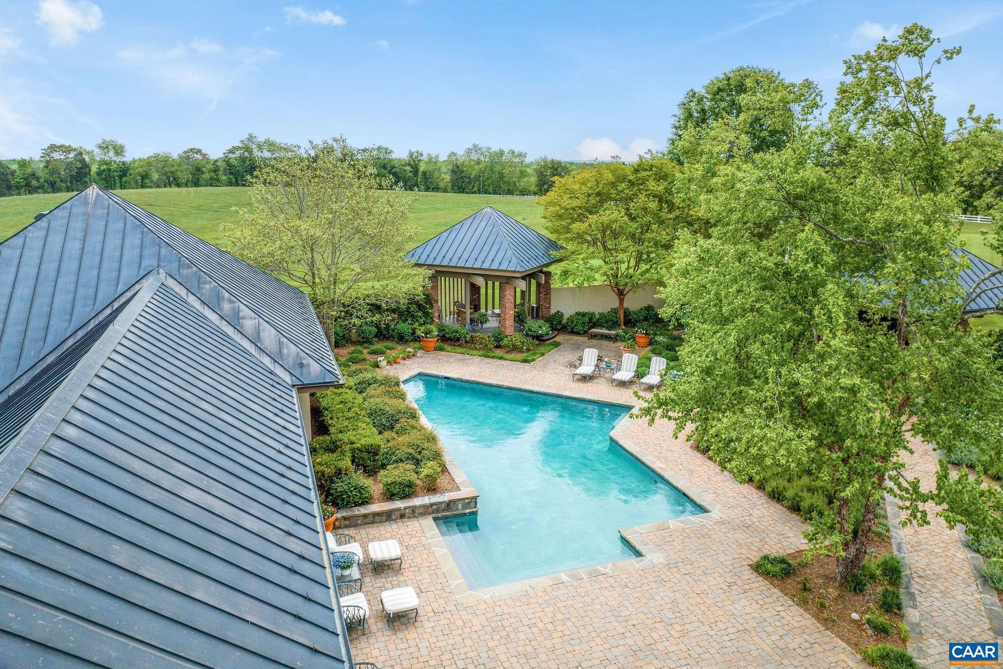 Real estate listing preview #3