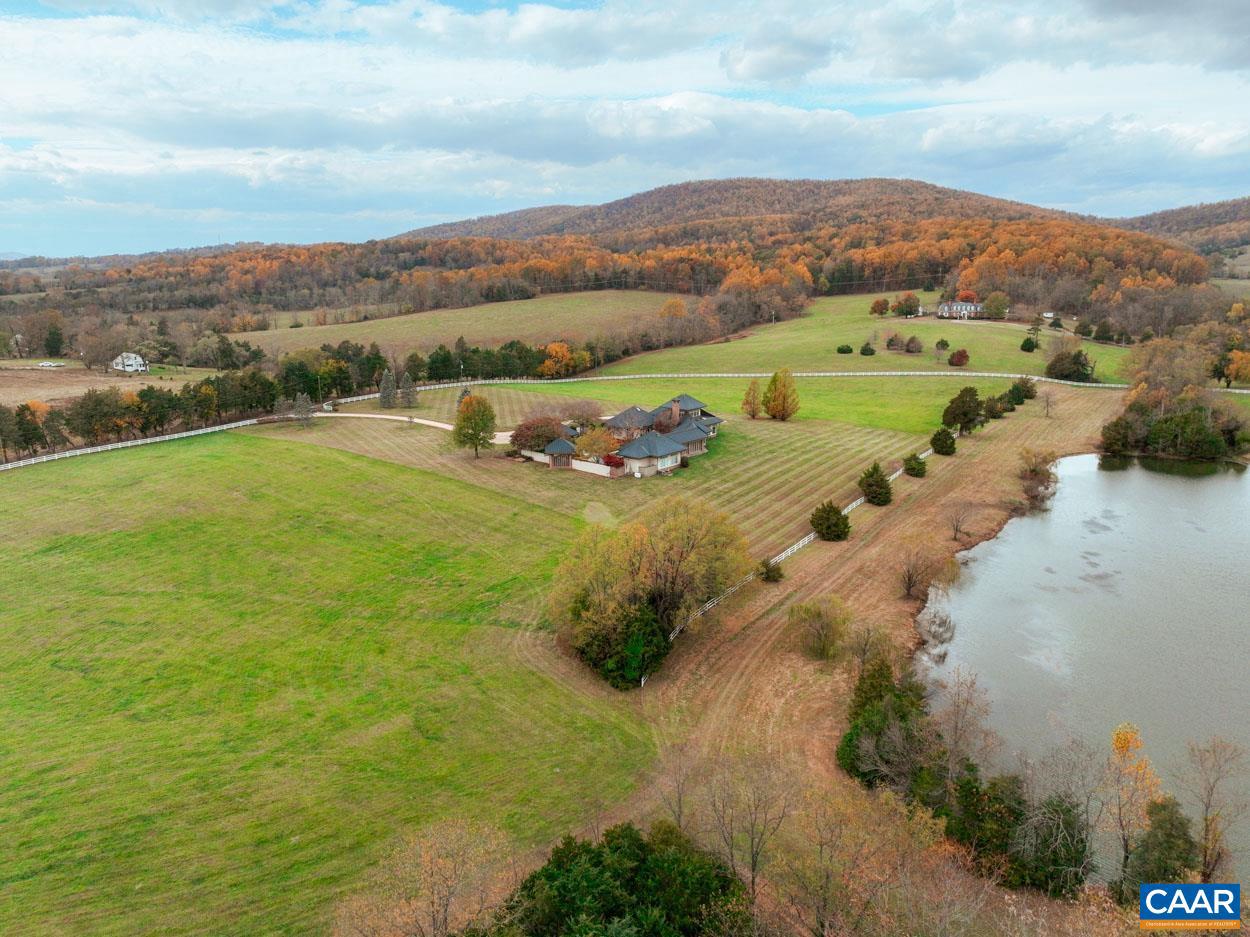 Real estate listing preview #37