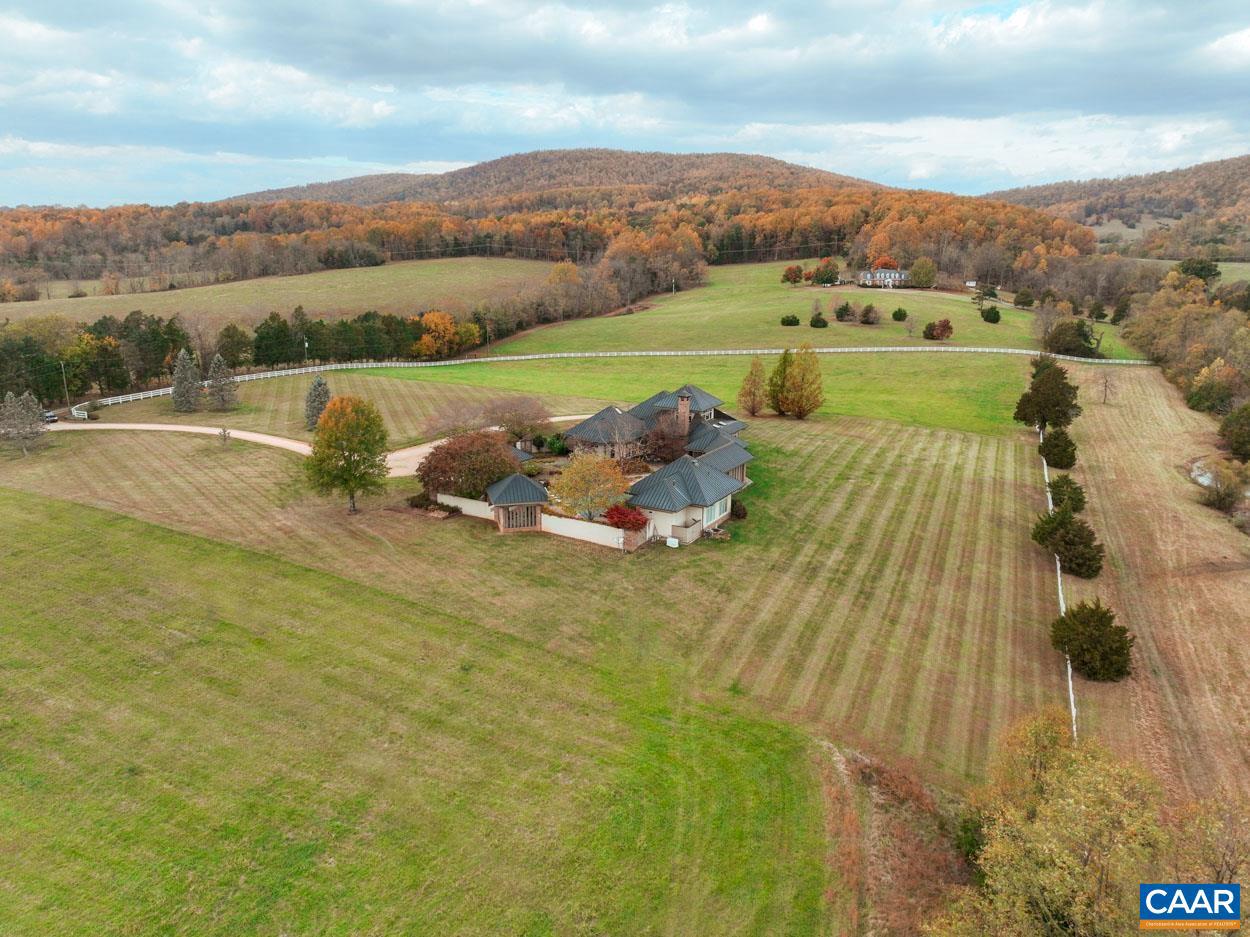 Real estate listing preview #38