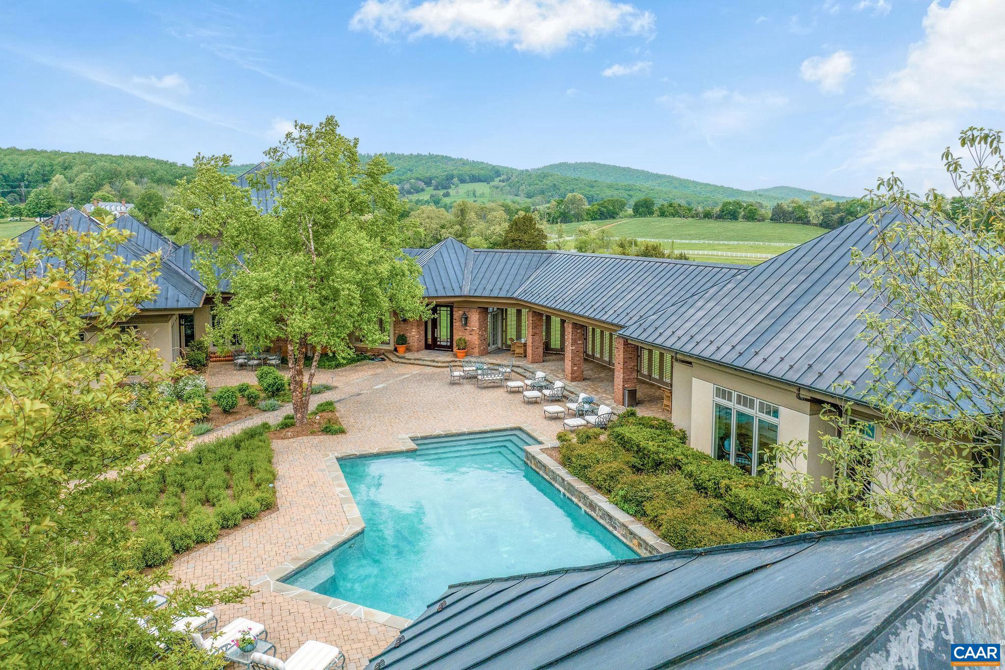 Real estate listing preview #2