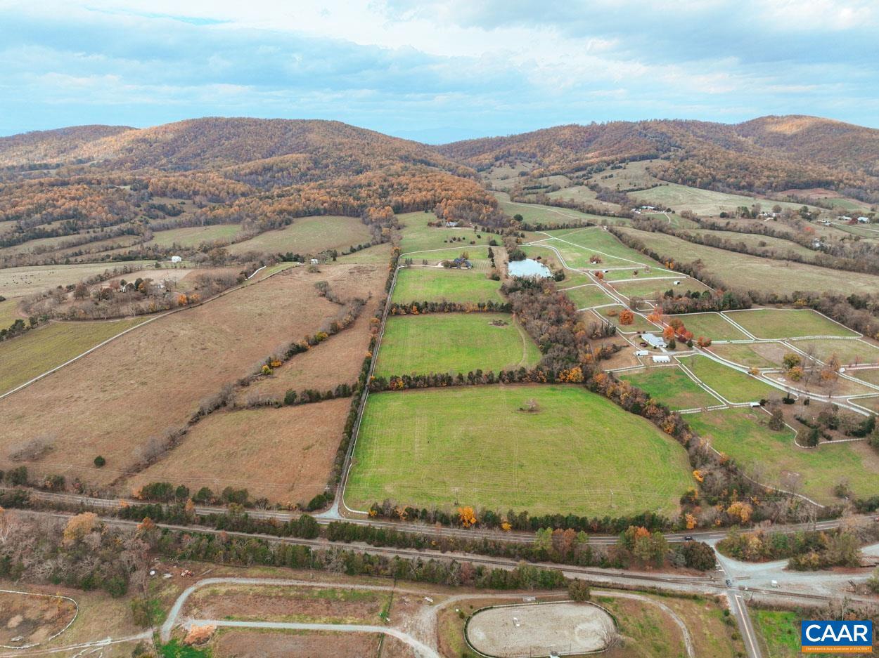 Real estate listing preview #32