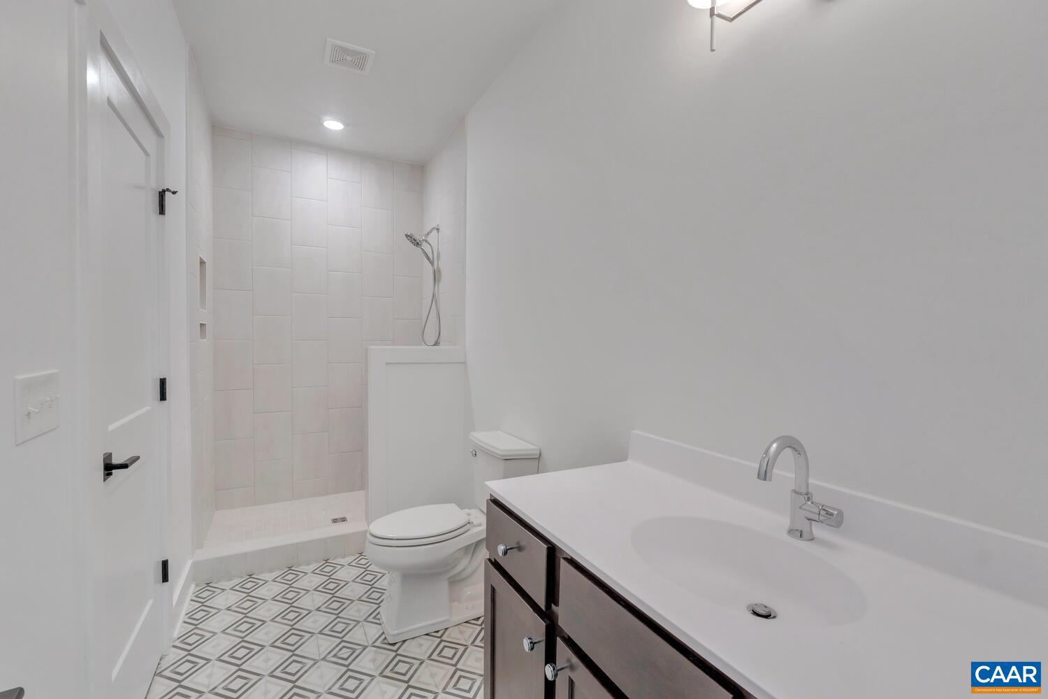 Real estate listing preview #37