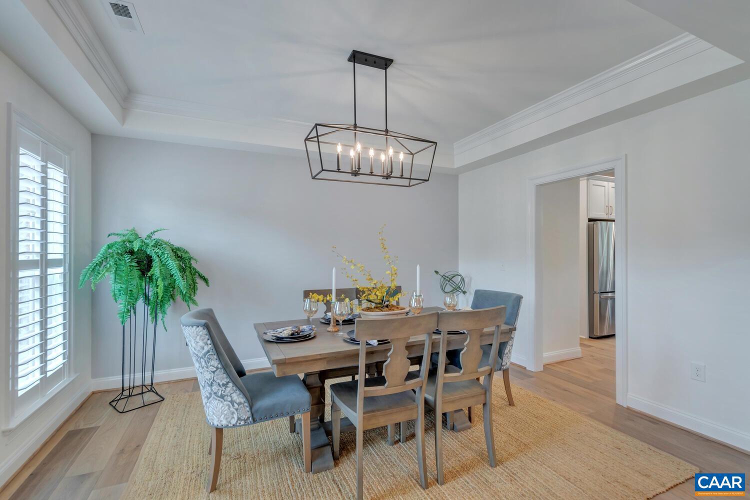 Real estate listing preview #8