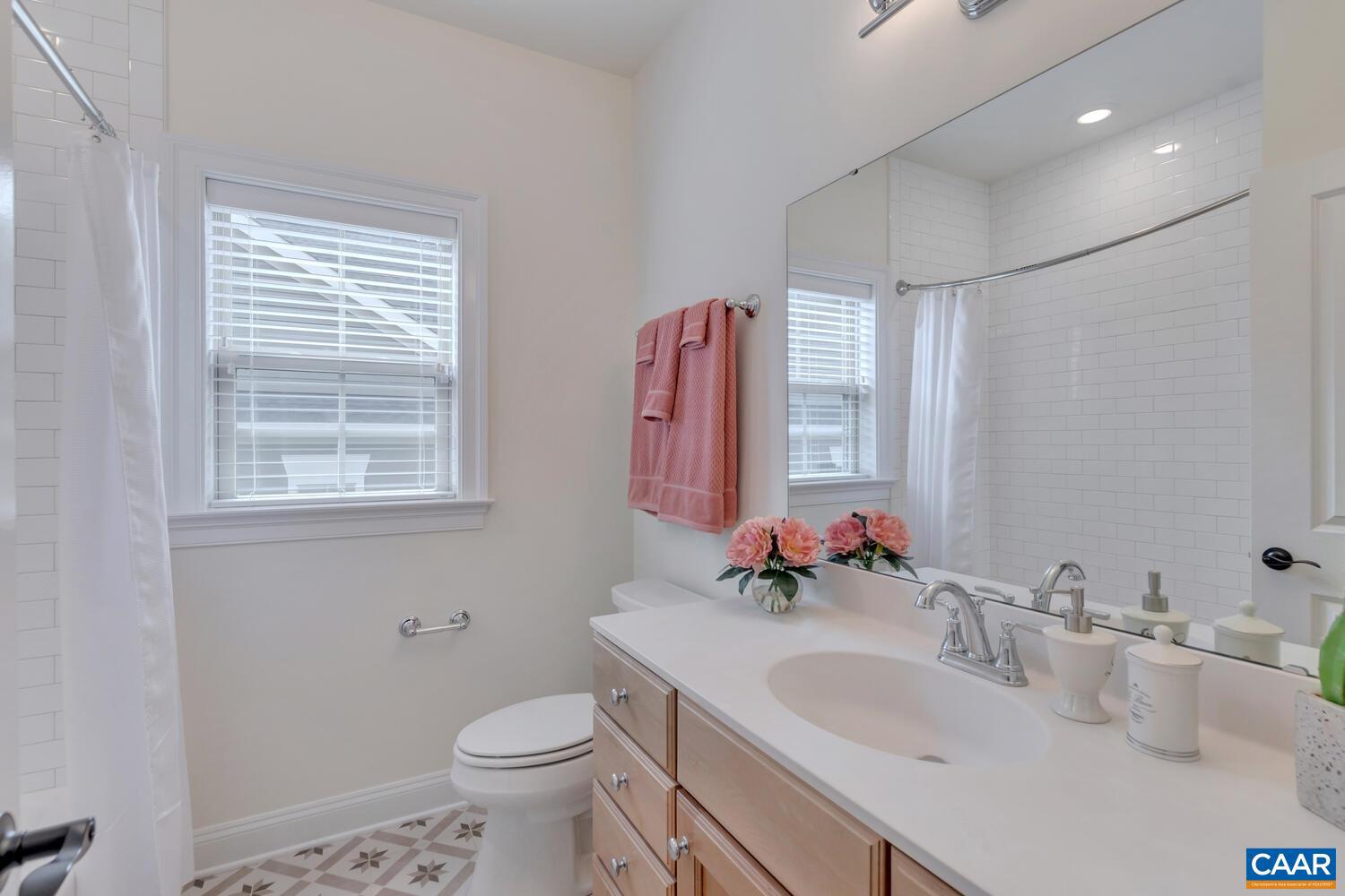 Real estate listing preview #10