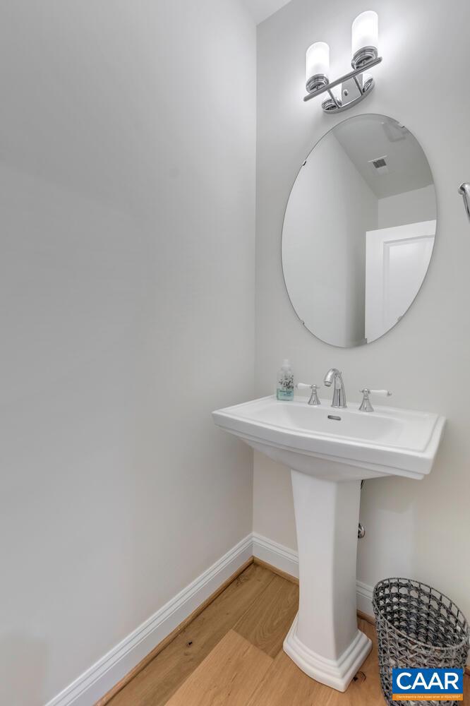 Real estate listing preview #32