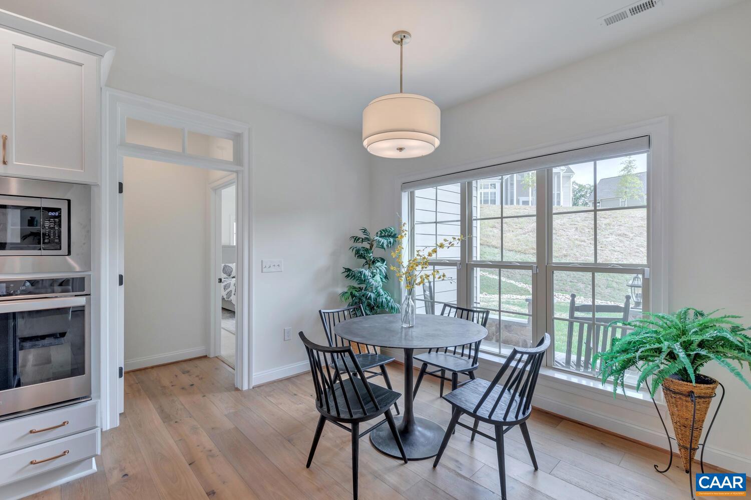 Real estate listing preview #18