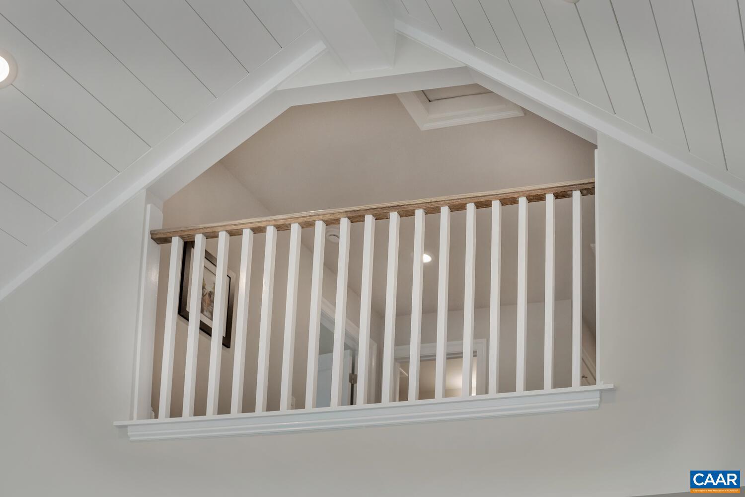 Real estate listing preview #24