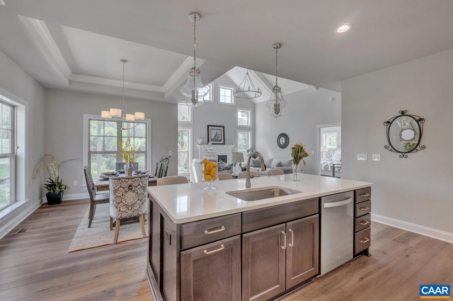 Real estate listing preview #10