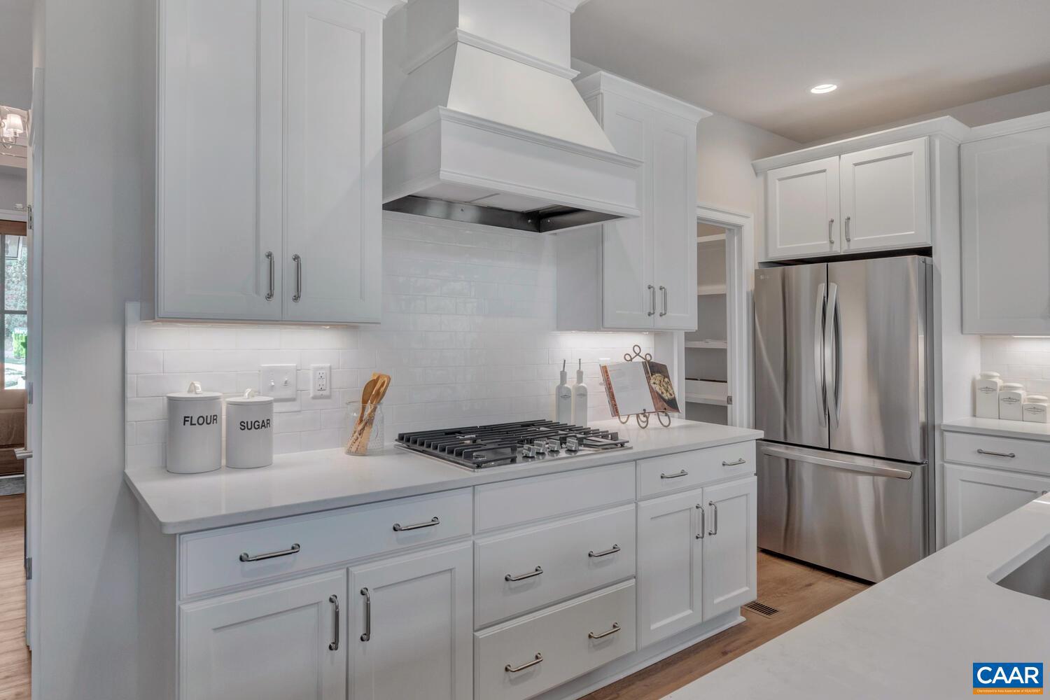 Real estate listing preview #11