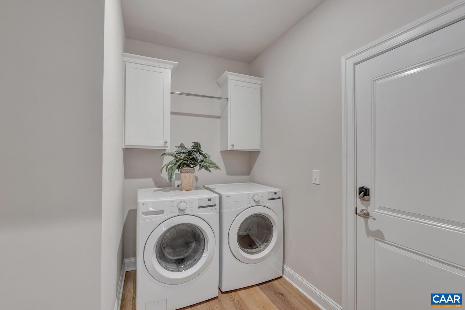 Real estate listing preview #17