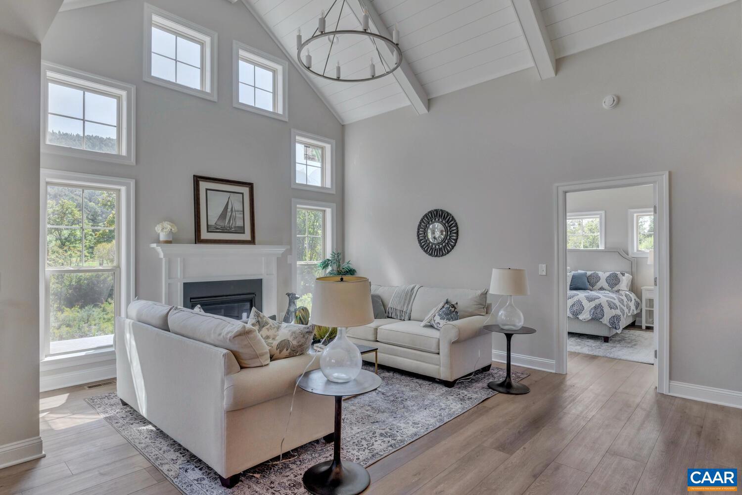 Real estate listing preview #9