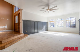 Real estate listing preview #14