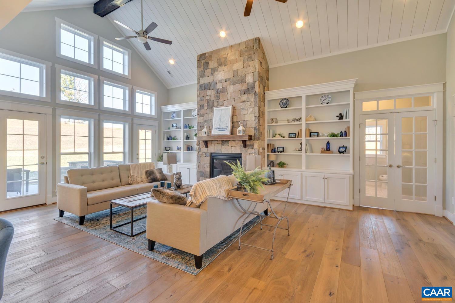 Real estate listing preview #10